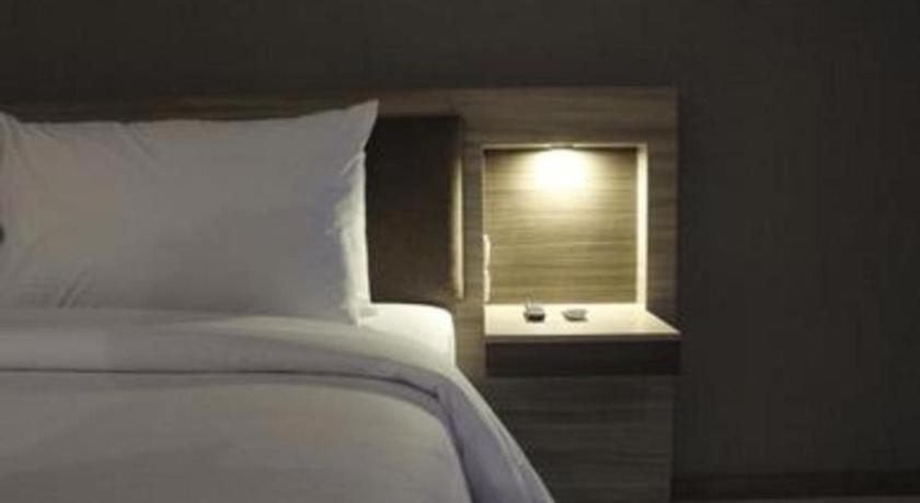 My Tower Hotel סוראבאיה מראה חיצוני תמונה